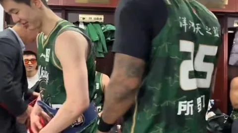 Fortnite攻略：免费获得新七号Brella滑翔伞